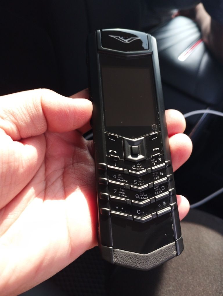 Vertu signature S модели