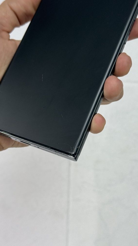 Продам Samsung S23 ультра
