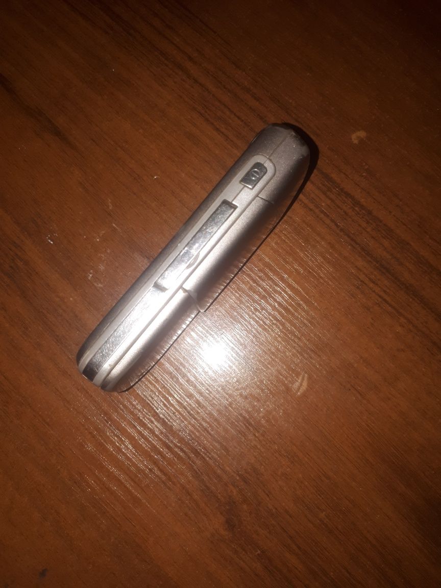 Продам Nokia 6680 ретро