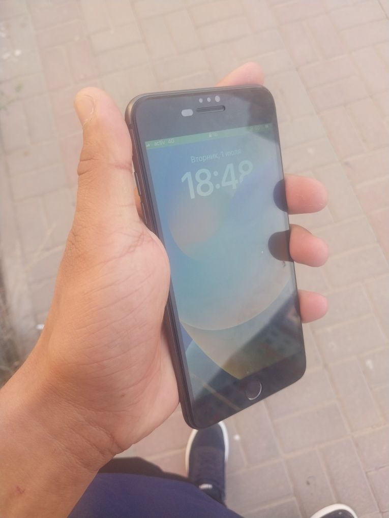 IPhone 8 puls сатылады