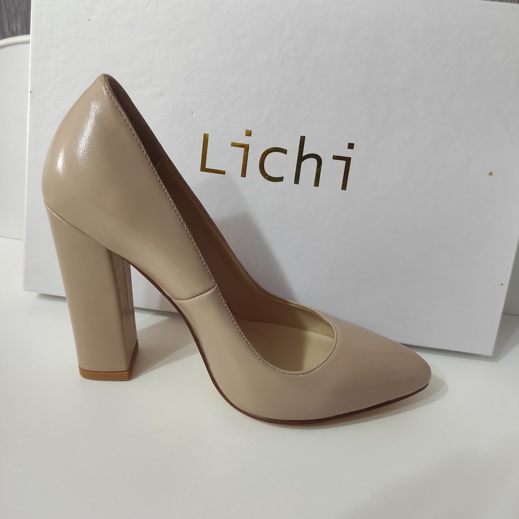 Новые туфли лодочка бренда Lichi 35 размер