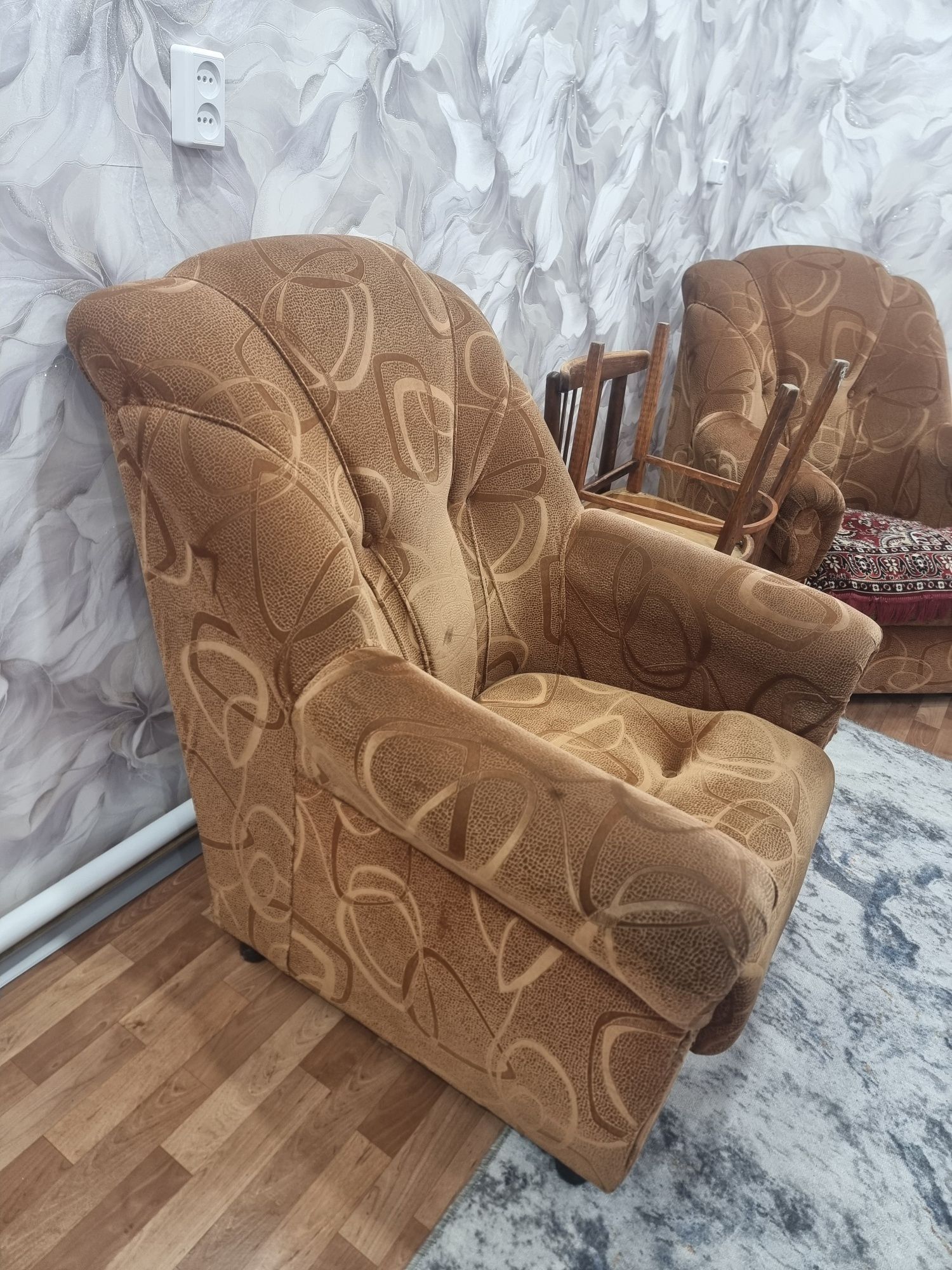 Продам кресла для  зала, дачи