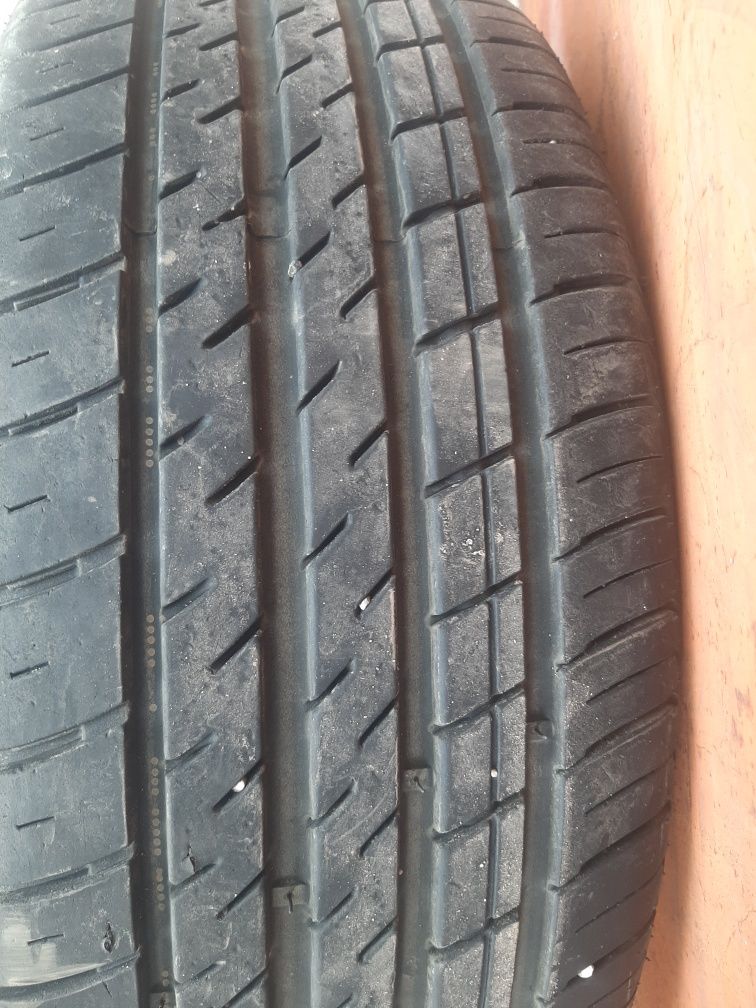 Продам шины 215/55/17 Китай