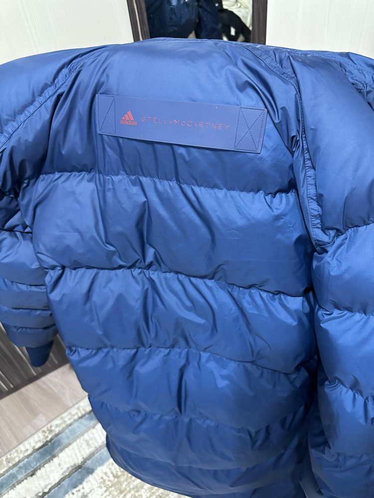 Продам пуховик фирмы Adidas Stella Maccarntey