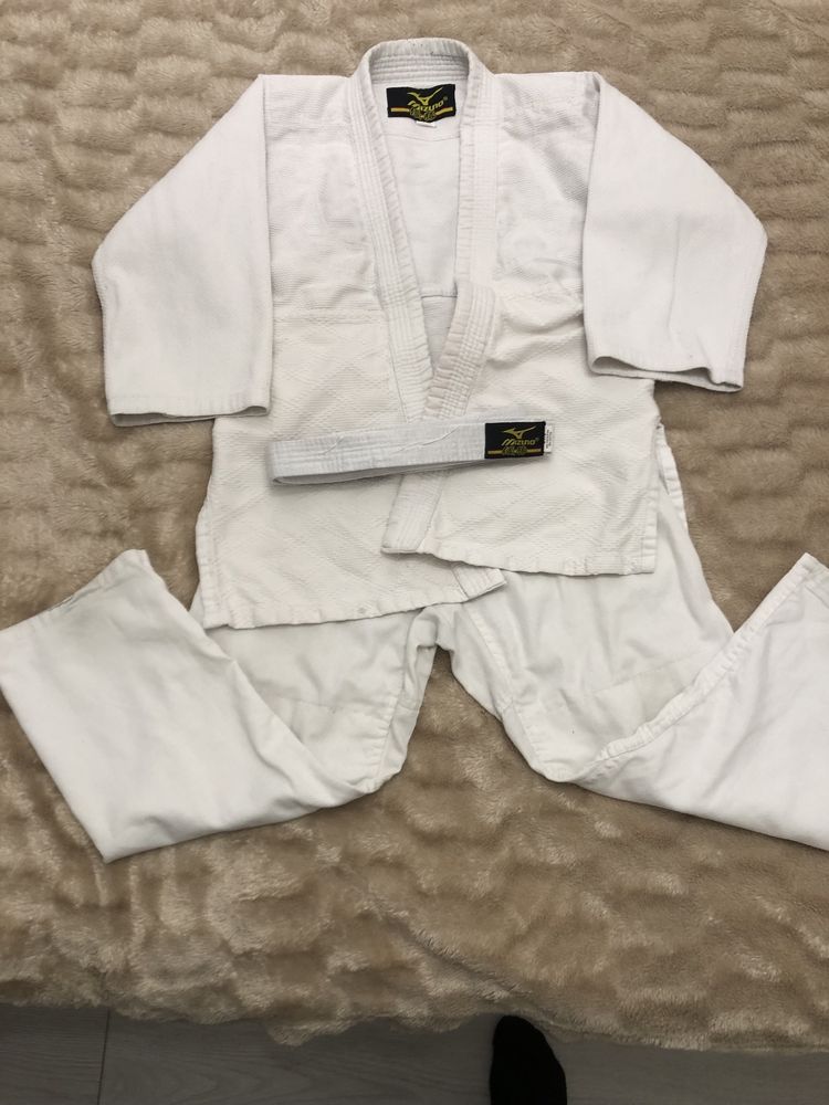 Продам кимано для дзюдо и рукапашного боя, размер 2/150