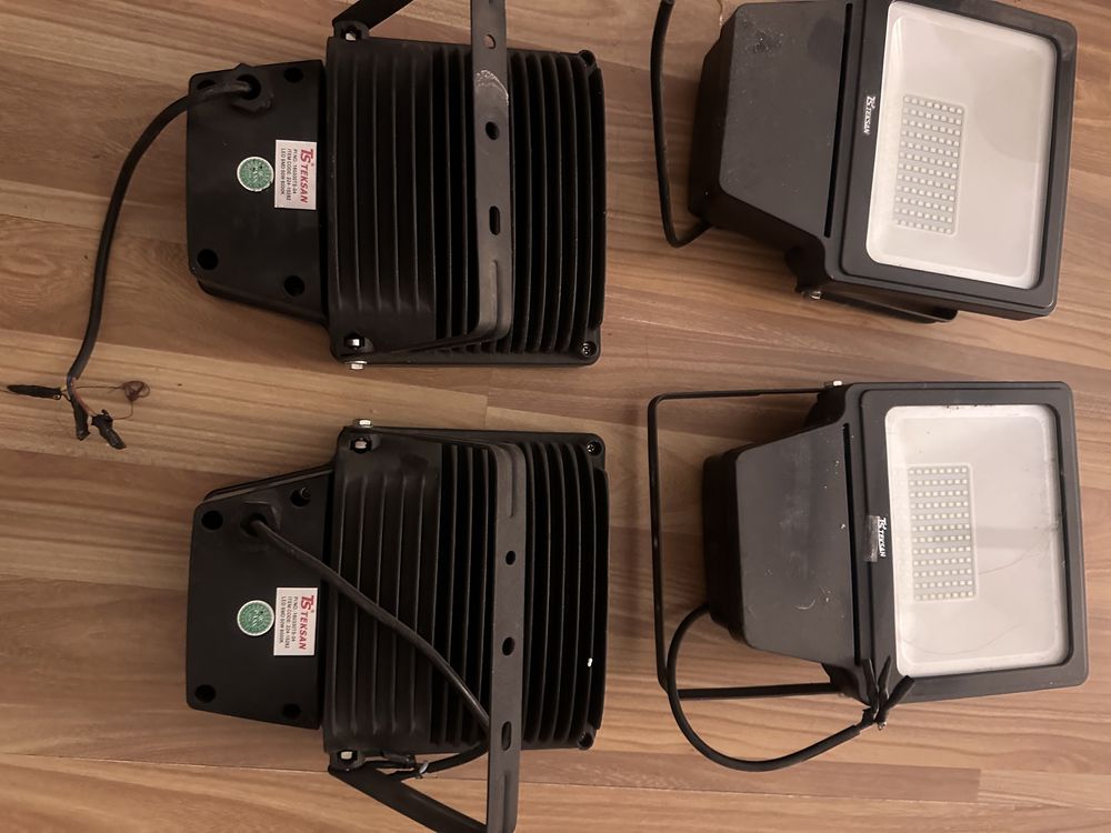 Светодиодный прожектор Teksan 220W