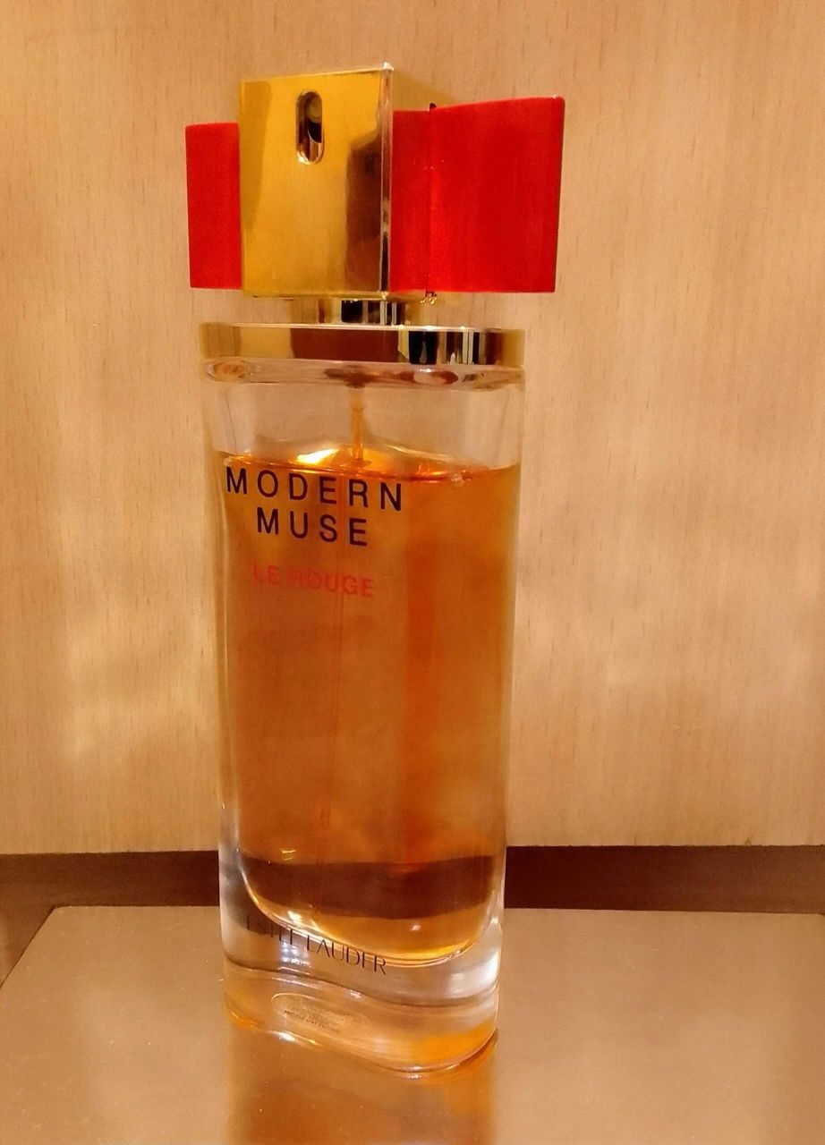 Modern muse le Rouge Lauder Fragonard