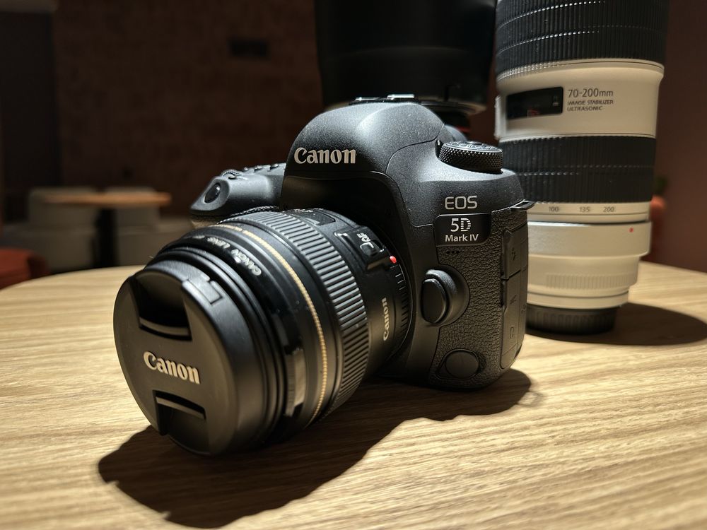 Canon EOS 5D Mark IV (Комплект из 3 объективов)