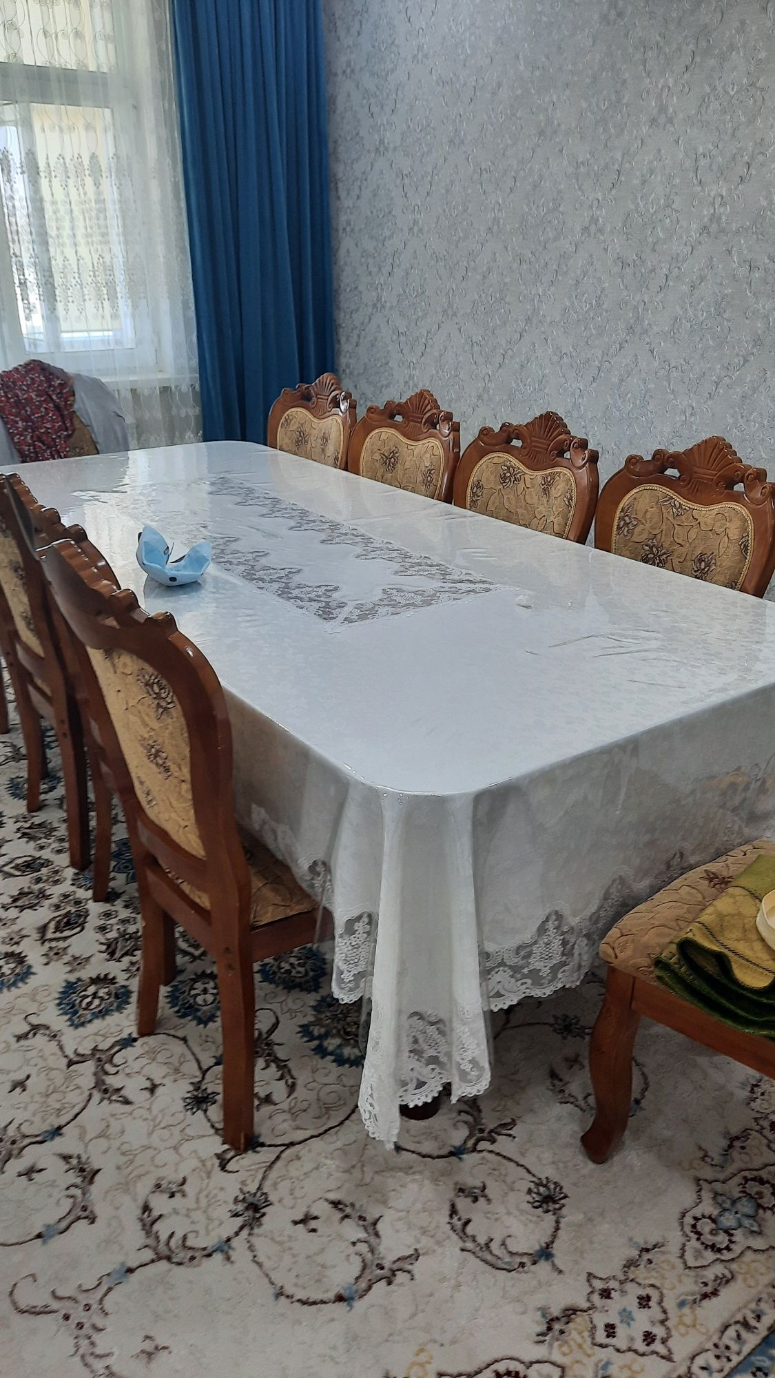 Стулья 10 шт по 5000 тг