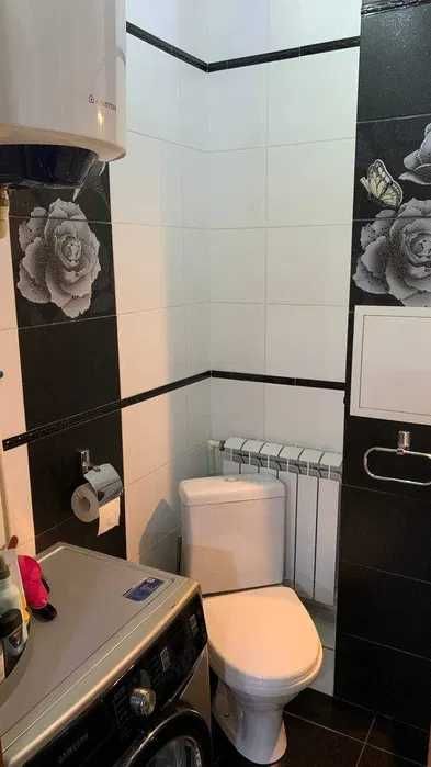Продам 2-комнатную квартиру по ул. Абая