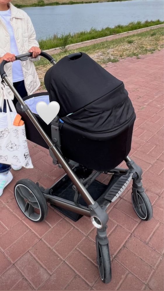 Продается коляска 2 в 1 Teknum TK701