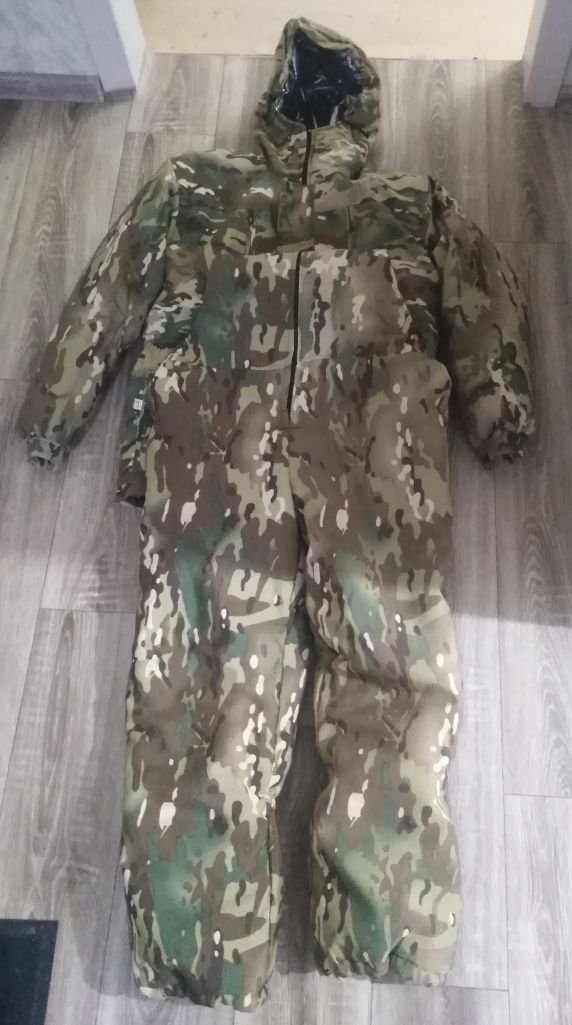 Продам новый зимни комбенизон