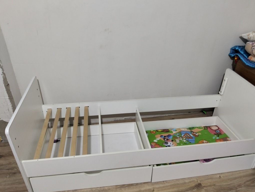 Продам манеж 3в 1