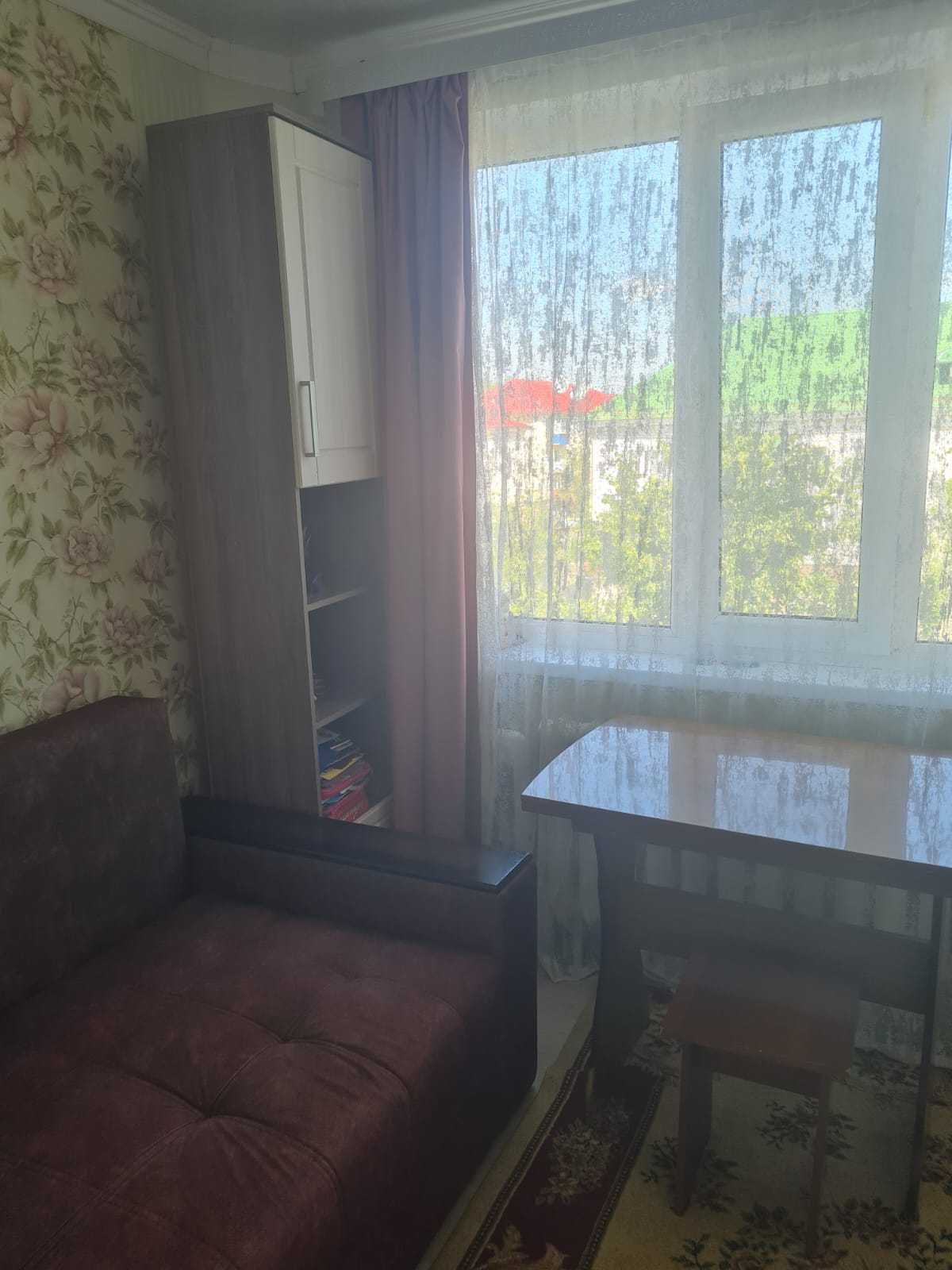 Сатылымда 4 бөлмелі пәтер Абай даңғылы 52, Продается 4х комнатная кв.