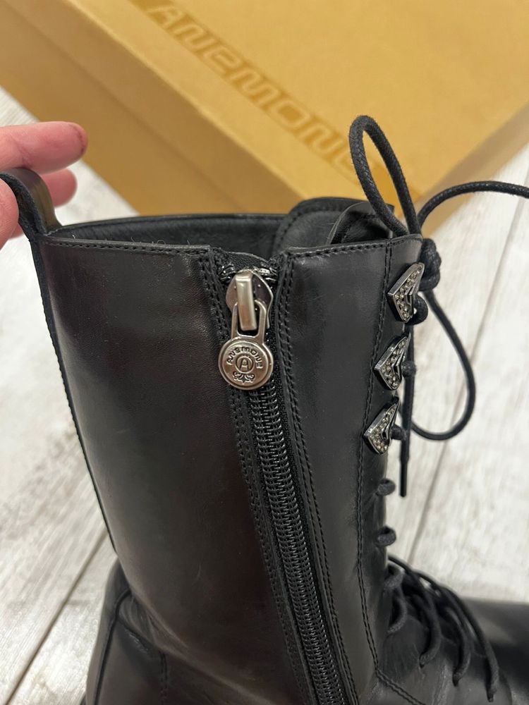 продам женские сапоги