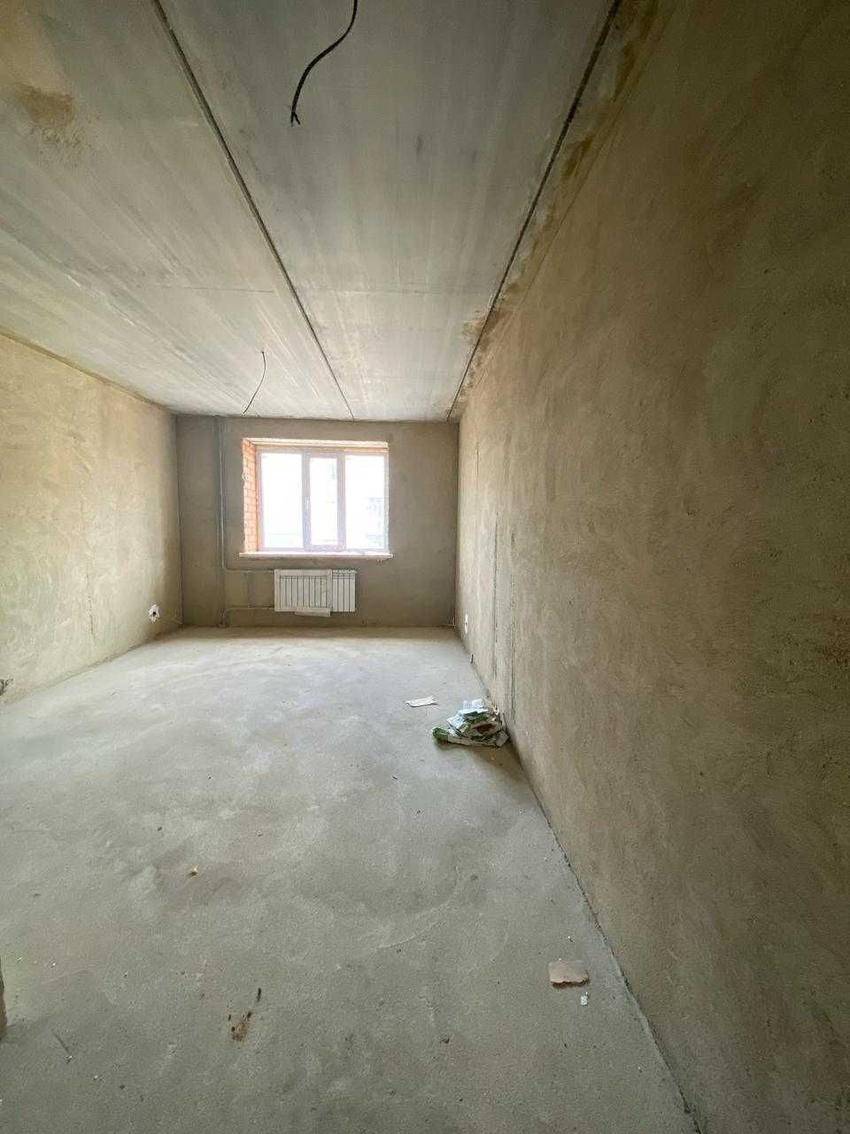 продам 2 комн квартиру  в центре