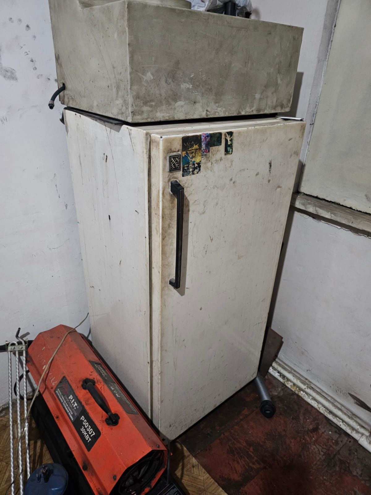 Холодильник Бирюса-2