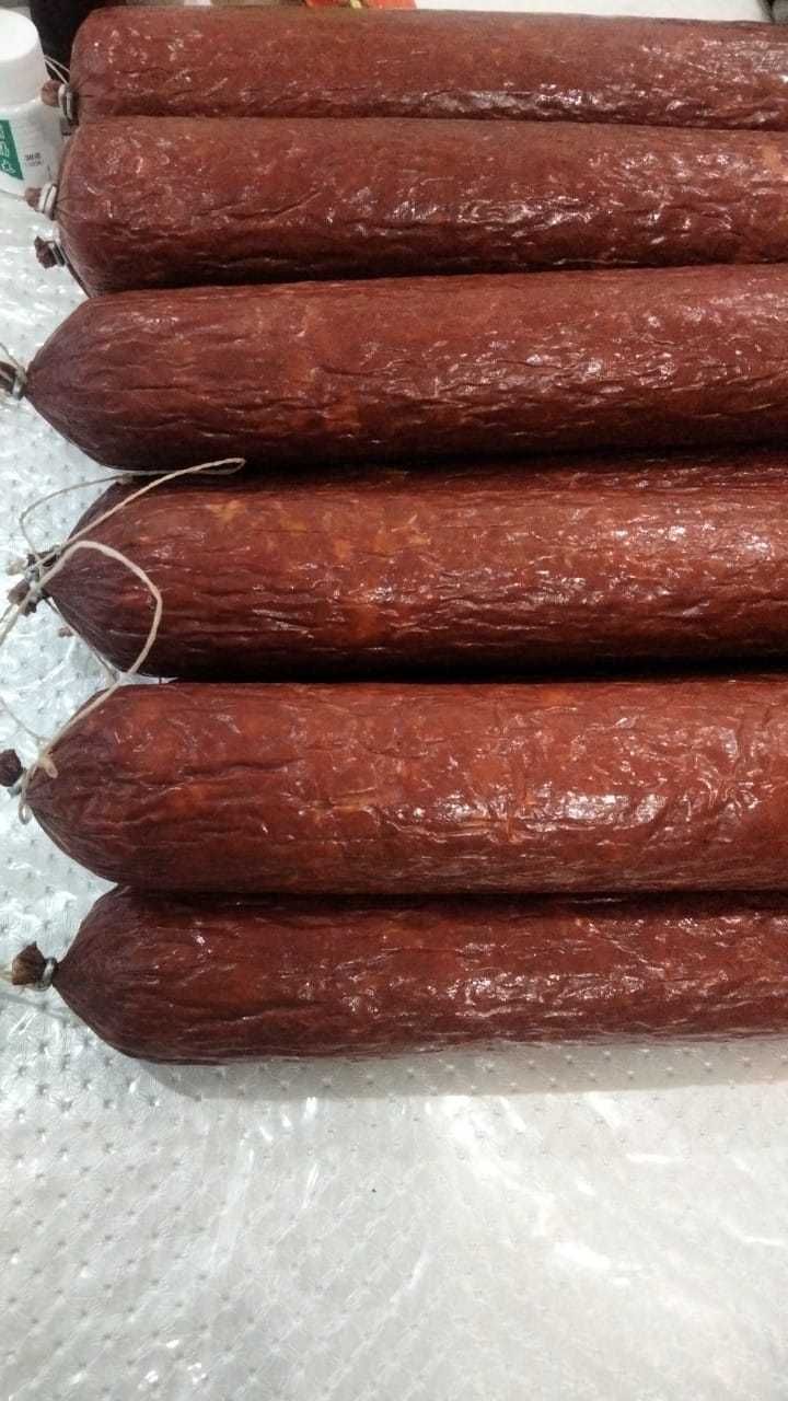 Копченая, халяльная колбаса из Уральска.