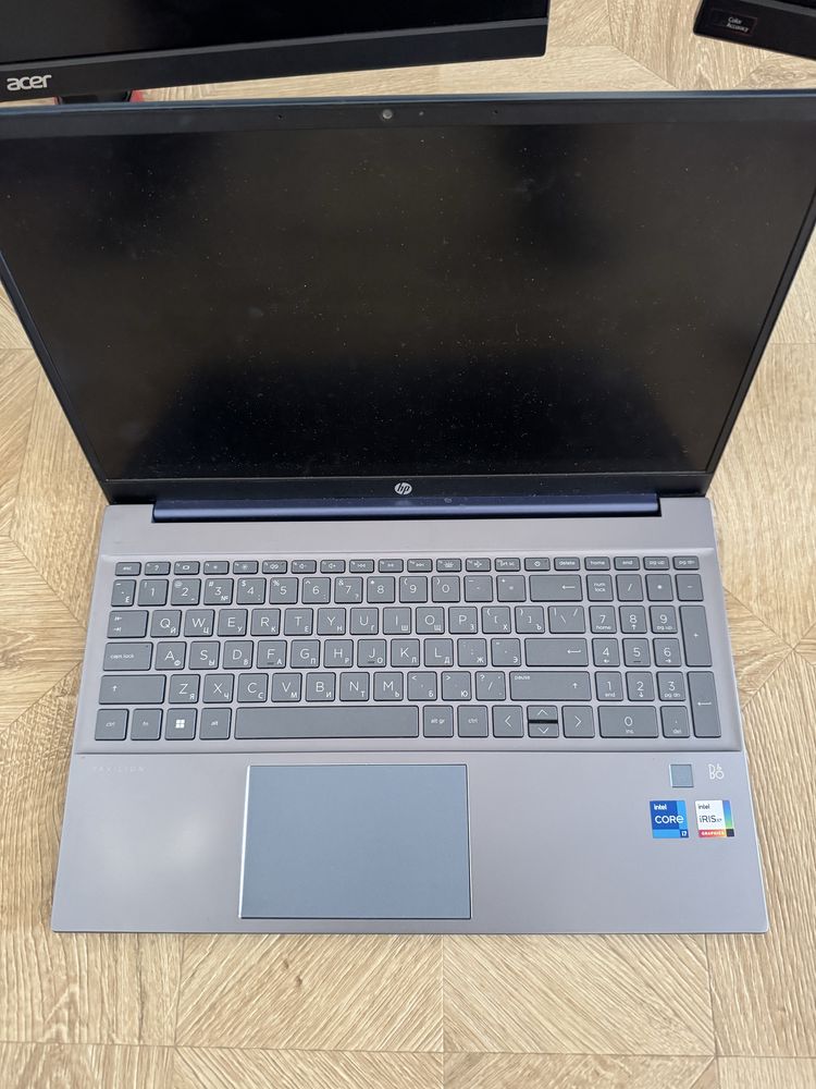 Продам два монитора Acer, два ноутбука Asus, один ноутбук HP