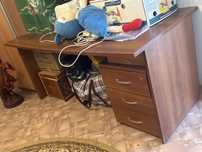 Стол деревянный рабочий с тумбой