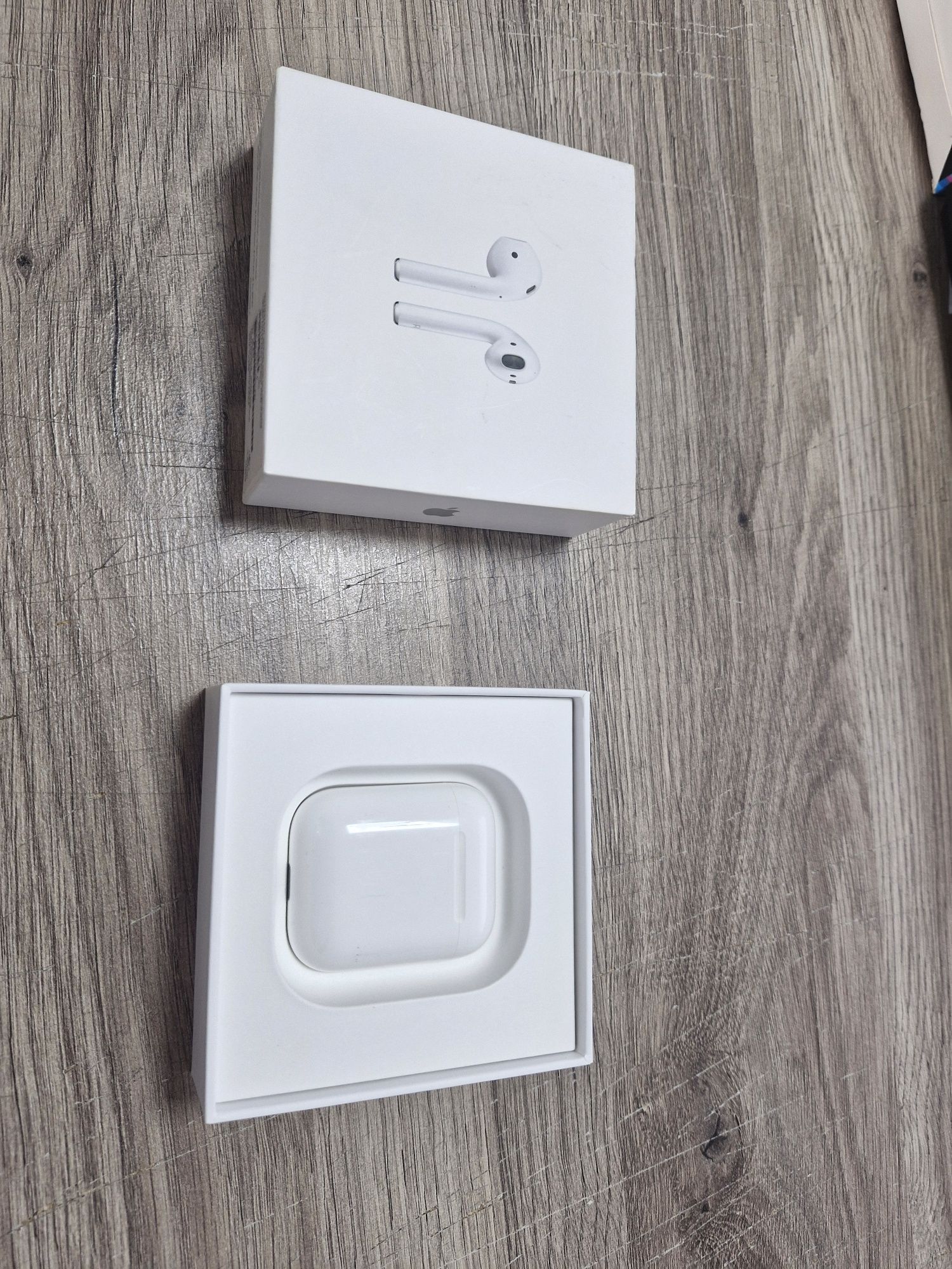 Кейс для Airpods 2