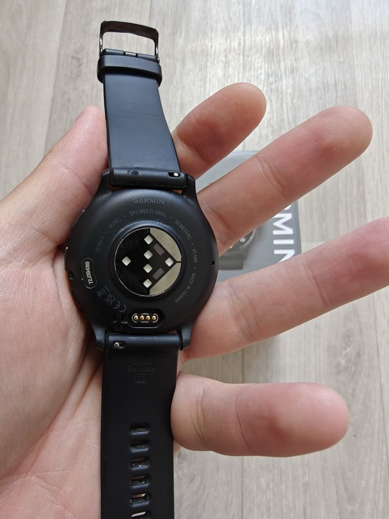 Garmin Venu 3 смарт часы гармин