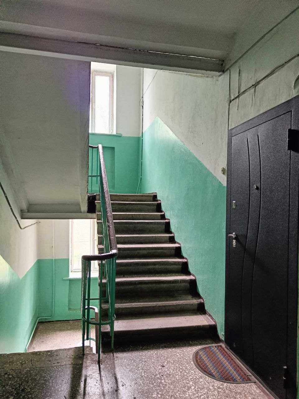 3-комнатная квартира, ул. Усть-Каменогорская, 10.