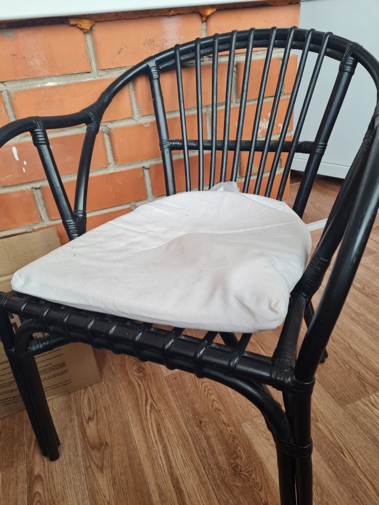 Кресло из ротанга Икеа.