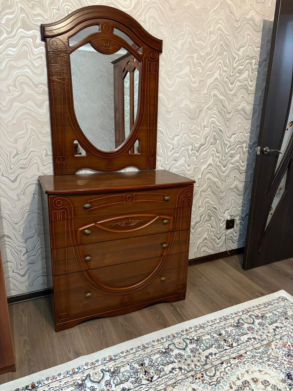 Спальный гарнитур