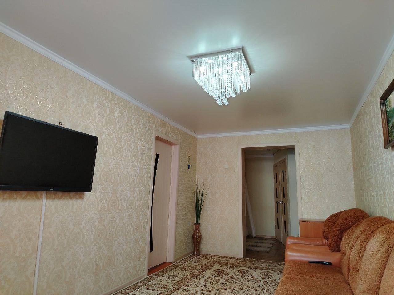 Продам 3- комнатную квартиру по адресу 3мкр.14дом