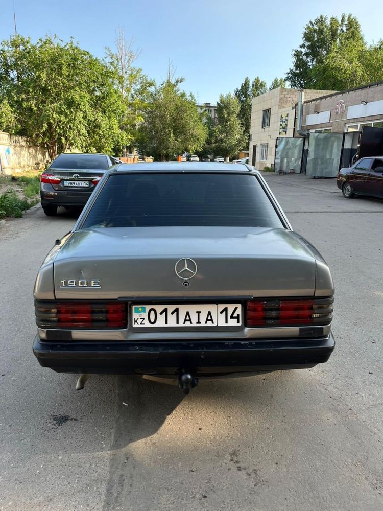 Mersedes Benz 190