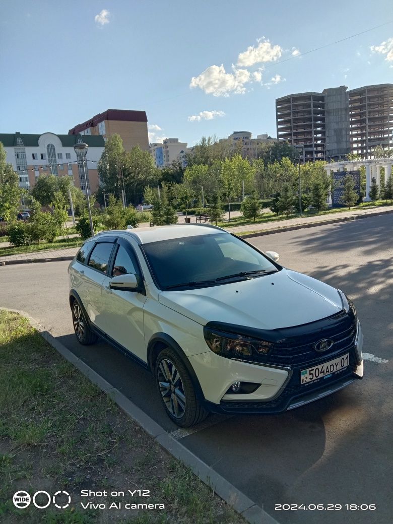 Лада Веста кросс