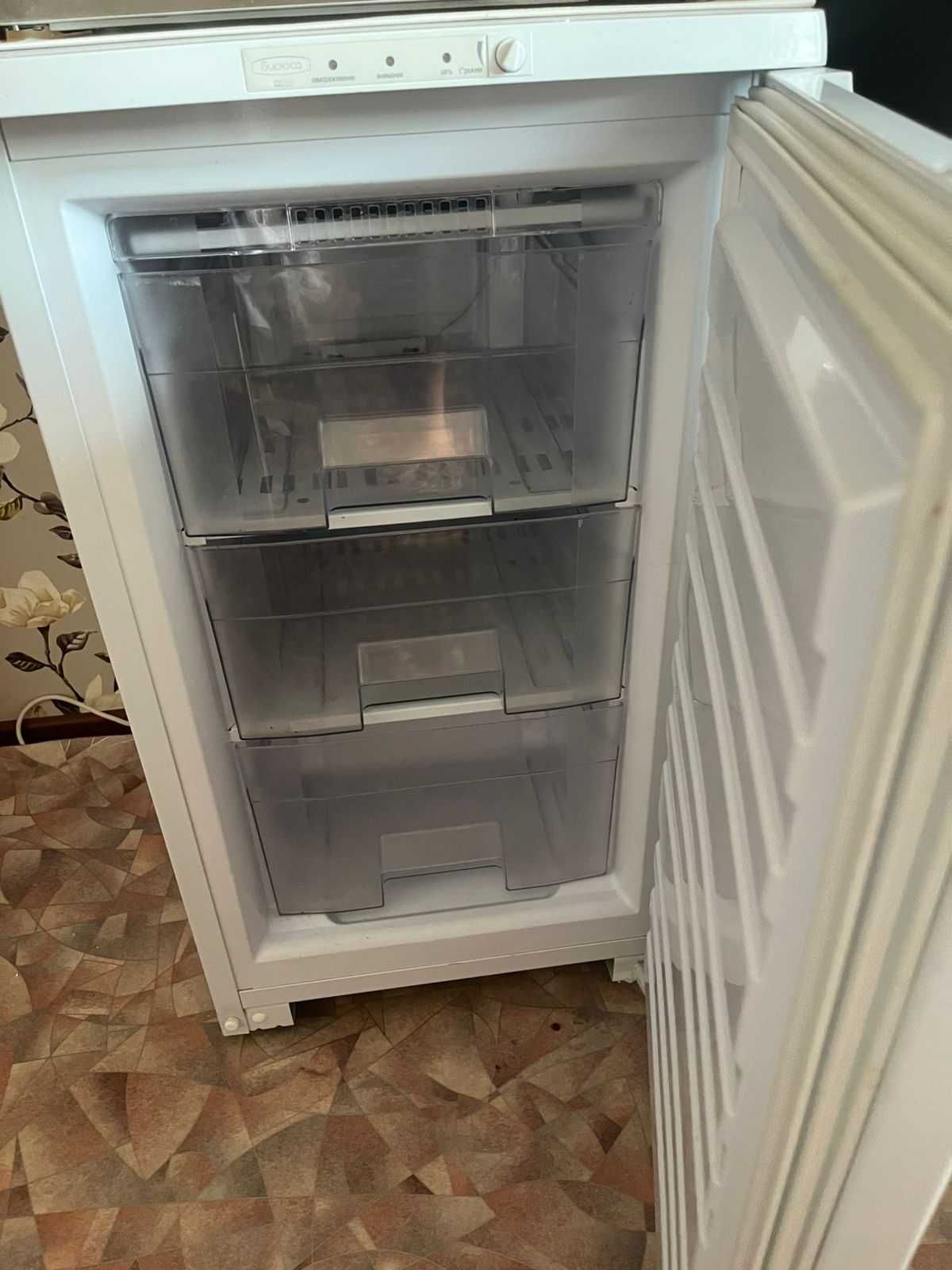 Продам морозильную камеру "Бирюса"