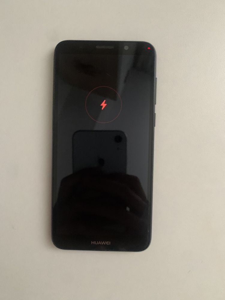 телефон Huawei Y5 2018 РАБОЧИЙ