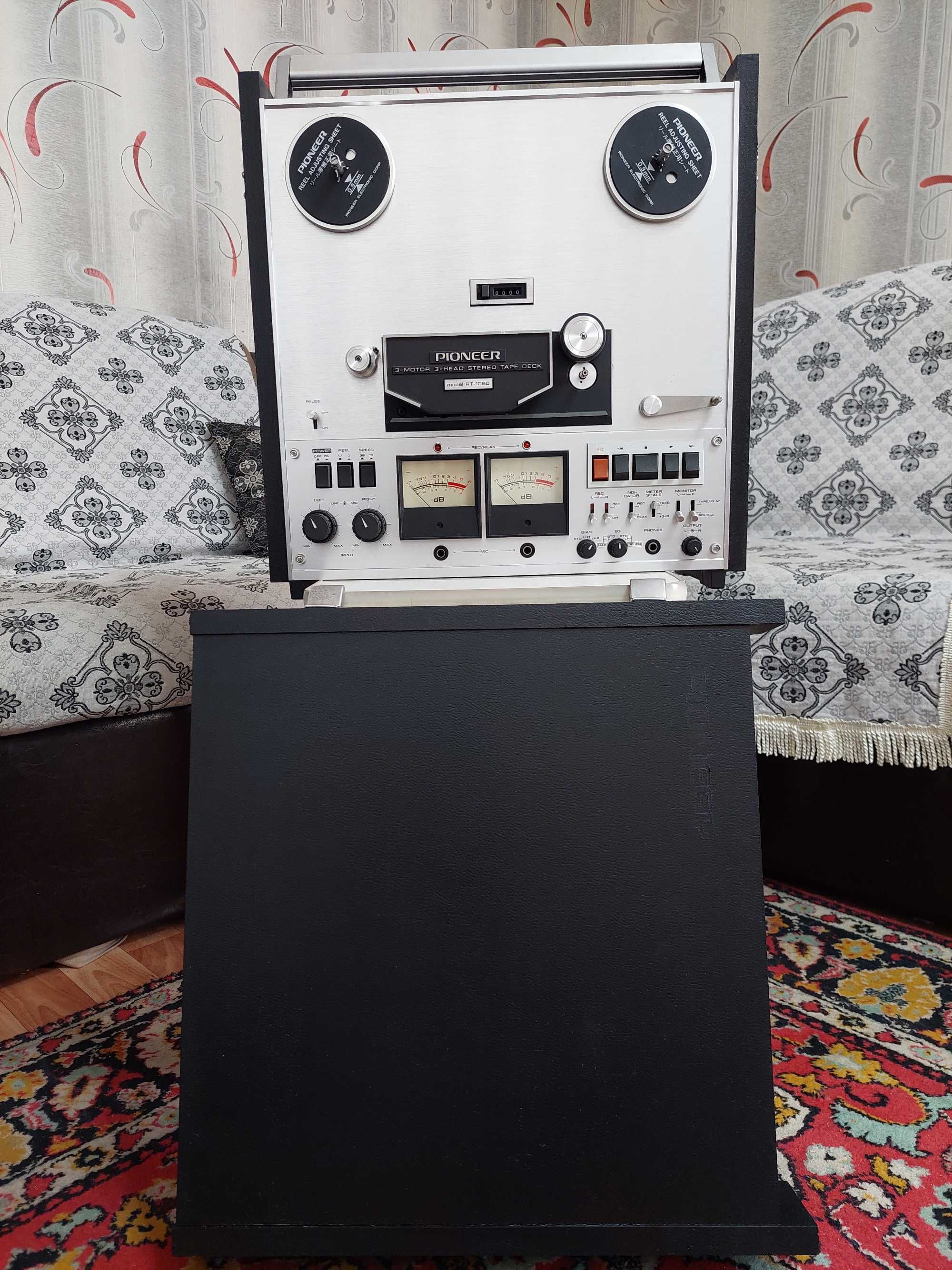 Магнитофон PIONEER  RT-1050