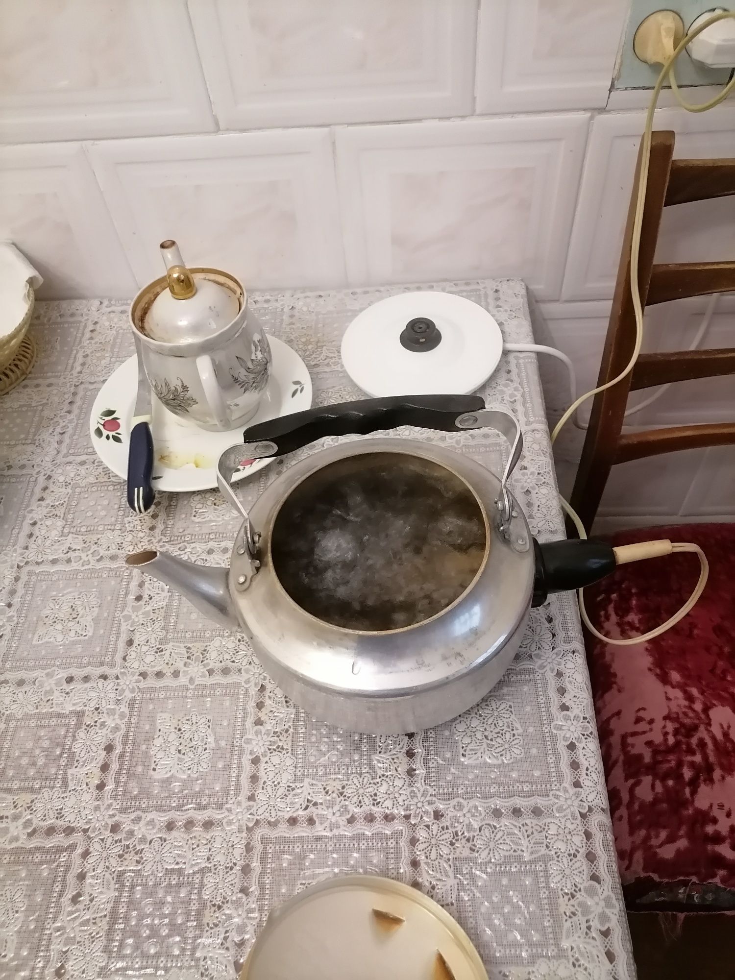 Продам чайник электрический