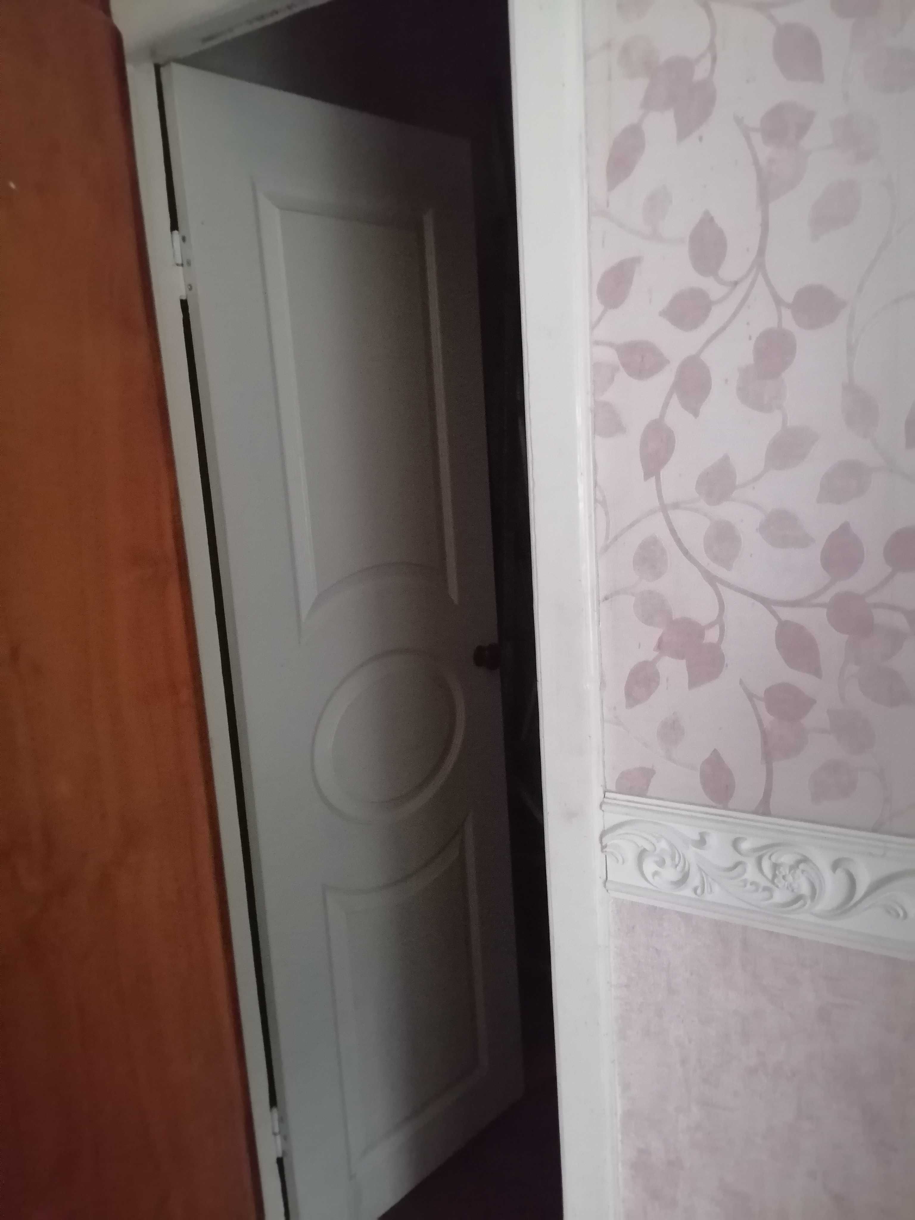 Срочно продам квартиру 2 - ух комнатную