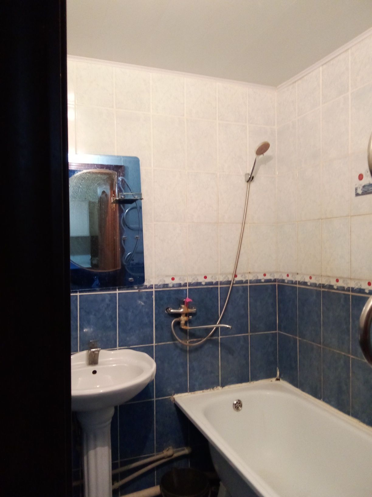 Сдается 2 комнатная квартира, город Актау, 13- мкр 1б-дом, посуточно-7