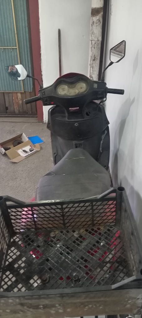 Продам скутер 50 кубов