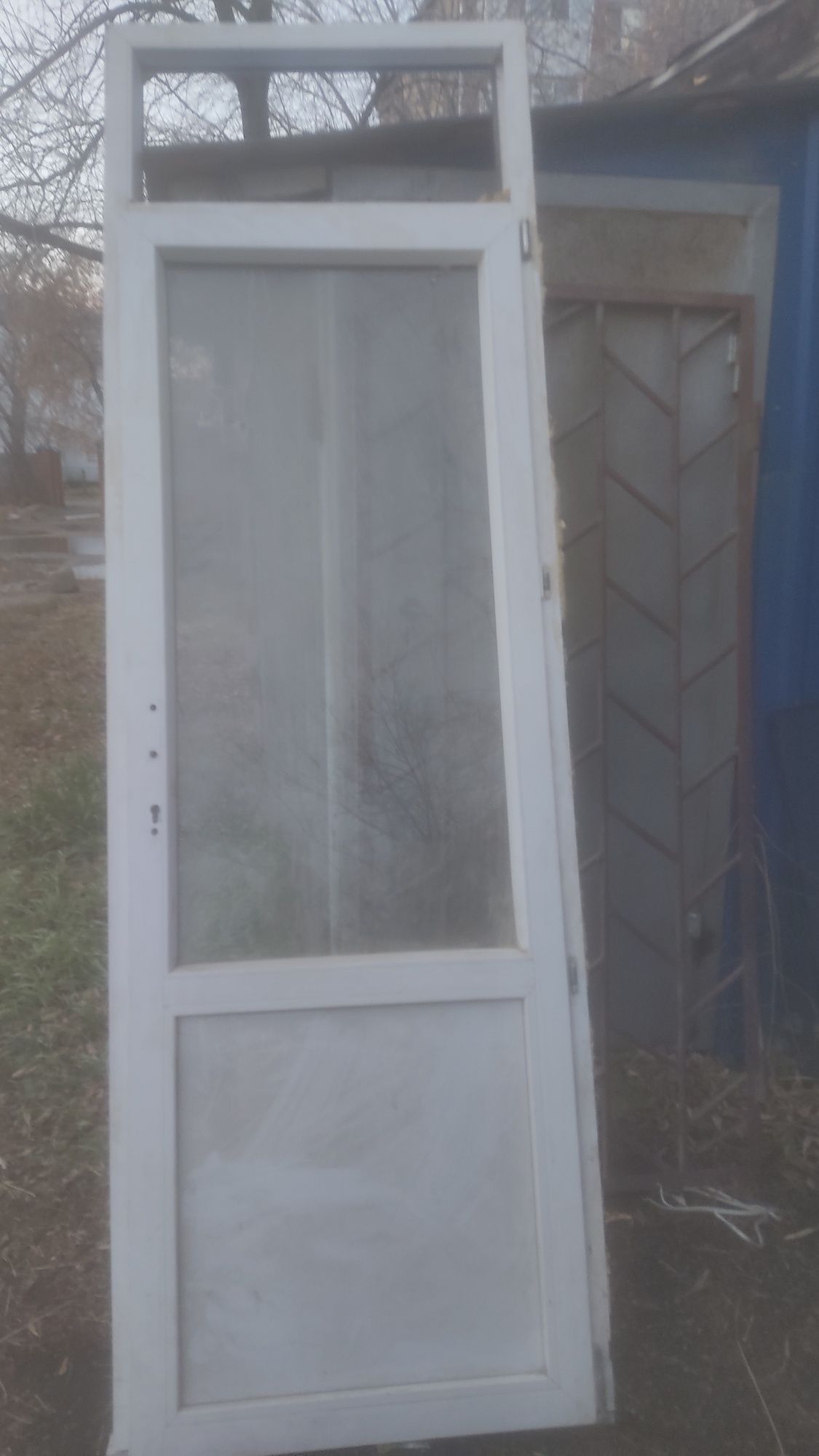 Продам пластиковые окна и двери