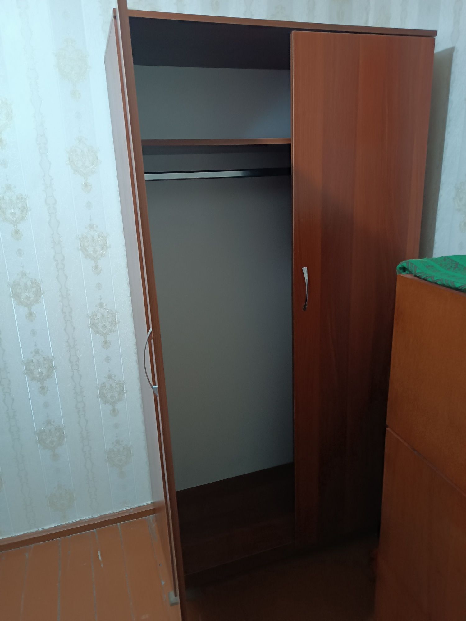 Продам шкаф в спальню