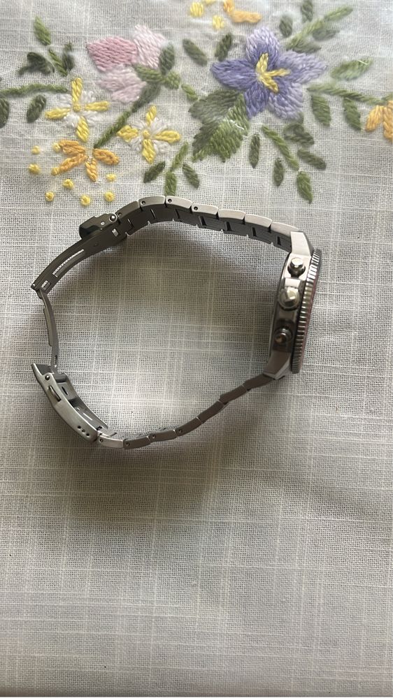 Продам часы TISSOT