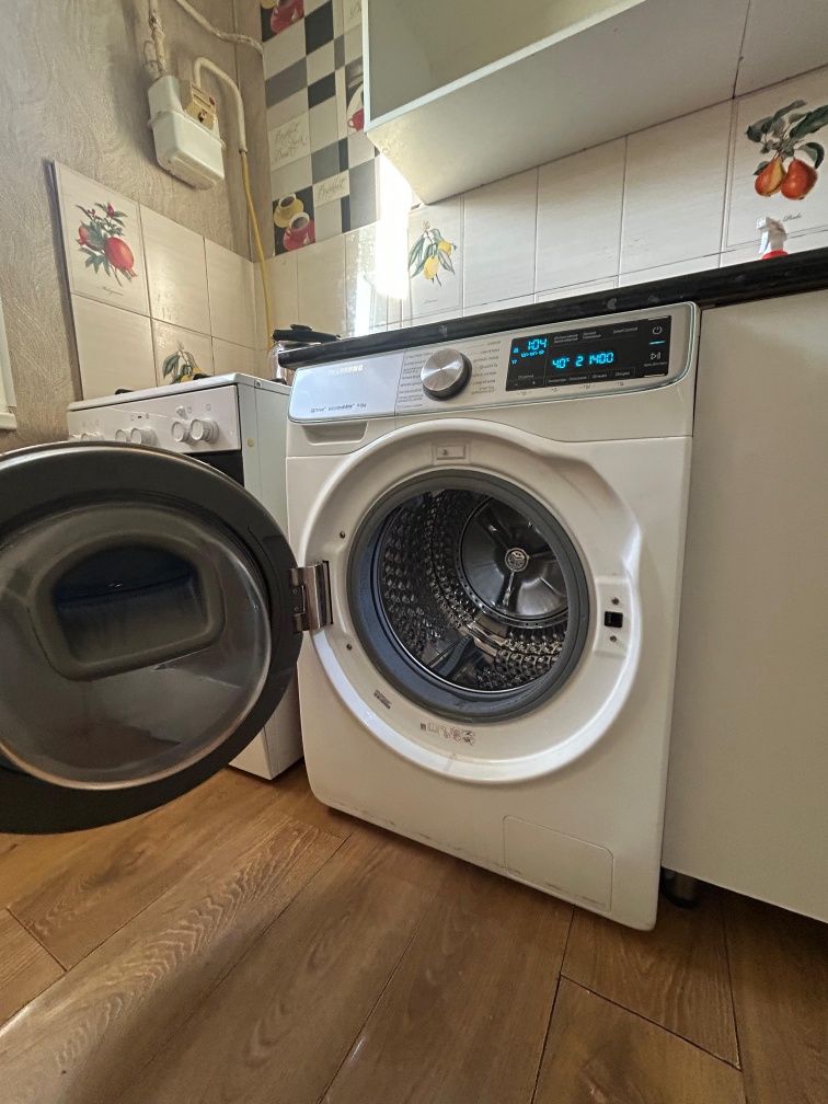 Продам стиральную машину самсунг