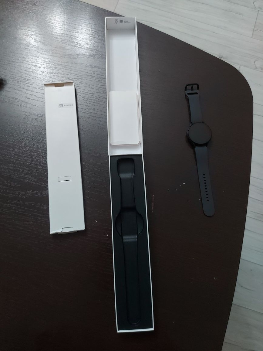 Смарт часы Galaxy Watch 5