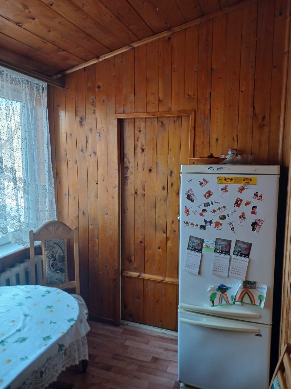 Продам 3-х комнатную квартиру +(2пристройки над подъездом) + 6метров