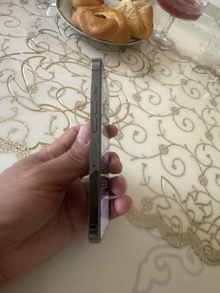 Iphone 13 pro в идеалном состояние