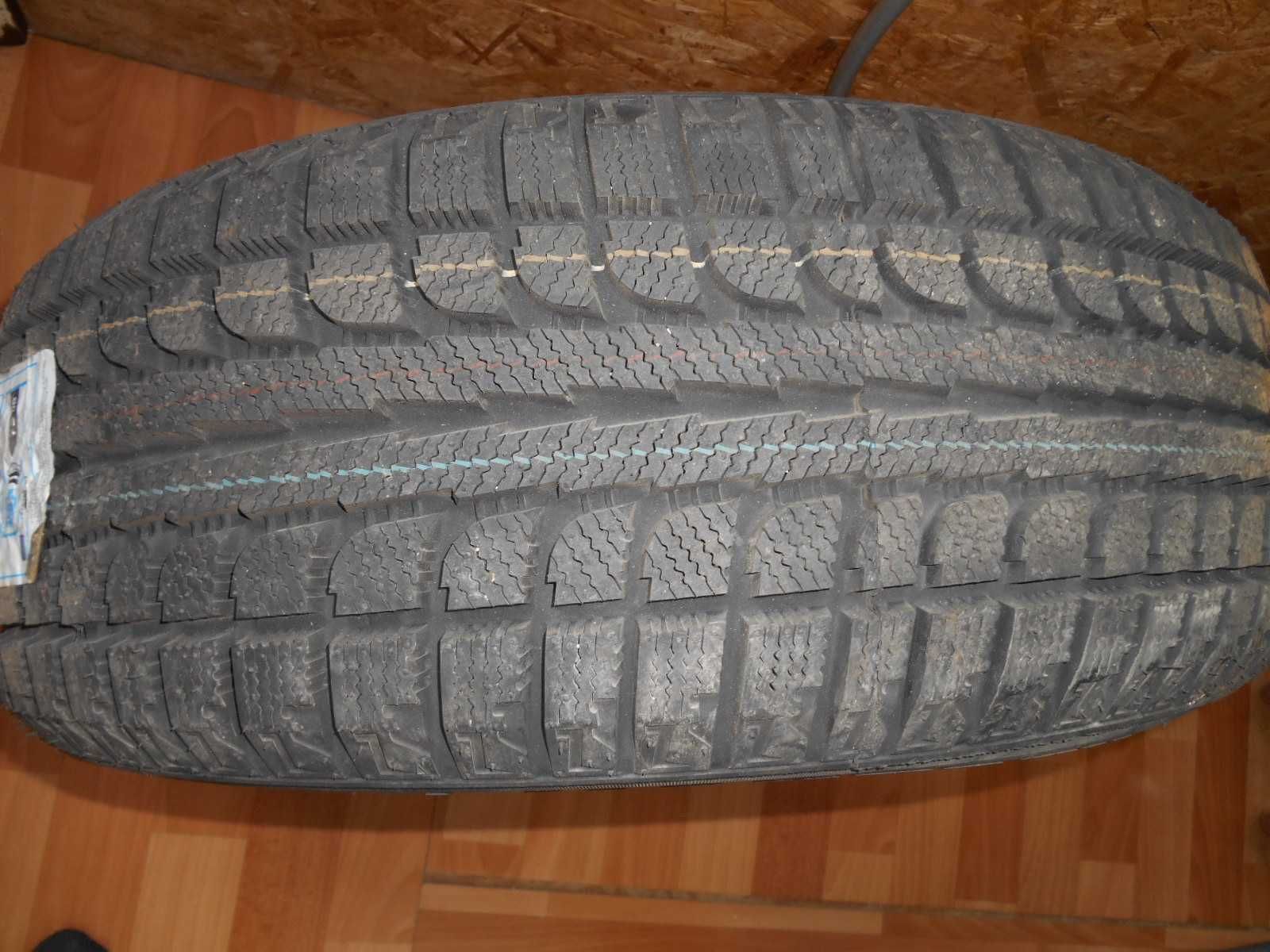 Продам новую резину  Maxtrek M7