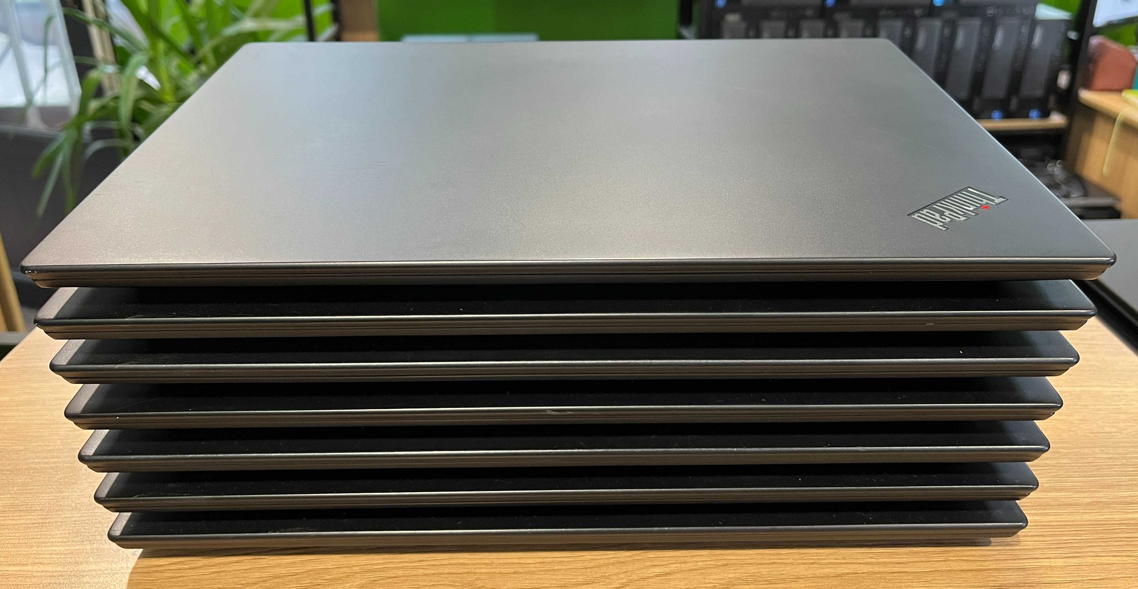 Ноутбук Lenovo ThinkPad T490s. Сore i7 8665U - 1.9/4.8 Ghz, 16/256 GB