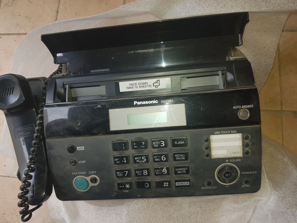 Факсимильный аппарат Panasonic KX-FT982CA