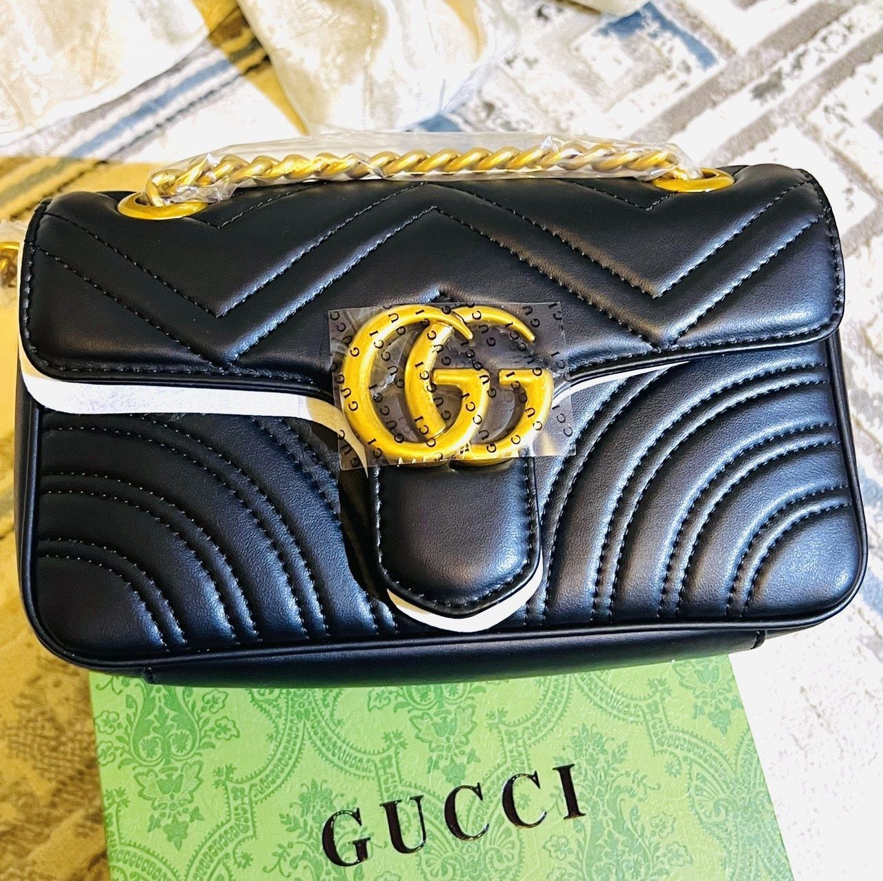 Люкс‑копия брендовой сумки (Chanel, Louis Vuitton, Gucci, Dior